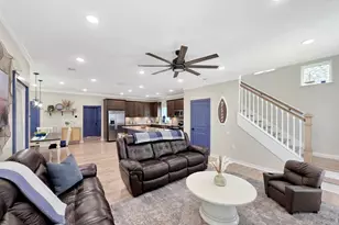 1983 Royalville Ct, Port Bolivar, TX 77650 - Photo 11