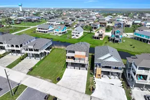 1983 Royalville Ct, Port Bolivar, TX 77650 - Photo 33