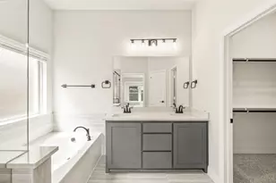 640 Pawprint Holw, Godley, TX 76044 - Photo 17