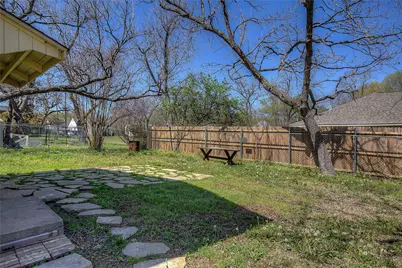 1414 Walworth Street, Greenville, TX 75401 - Photo 33