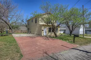 1414 Walworth St, Greenville, TX 75401 - Photo 3