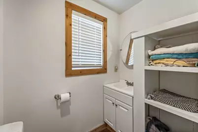 412 S Broadway Street, Meridian, TX 76665 - Photo 13