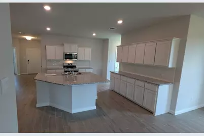 1000 Traction Trail, Cleburne, TX 76031 - Photo 3