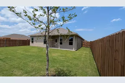 1000 Traction Trail, Cleburne, TX 76031 - Photo 13