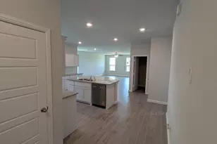 1000 Traction Trl, Cleburne, TX 76031 - Photo 11