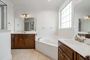 12155 St Patricks Dr, Talty, TX 75126 - Photo 17