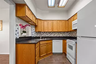 1700 Amelia Ct, Plano, TX 75075 - Photo 7