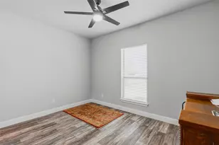 8908 Kiowa Dr, Greenville, TX 75402 - Photo 31