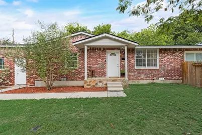 711 Broadway Avenue, Euless, TX 76040 - Photo 1