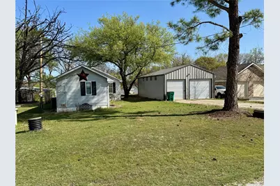 306 Oak Street, Nocona, TX 76255 - Photo 5