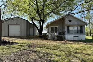 306 Oak St, Nocona, TX 76255 - Photo 1
