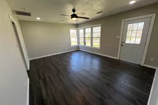 2912 W Elm St, Denison, TX 75020 - Photo 3