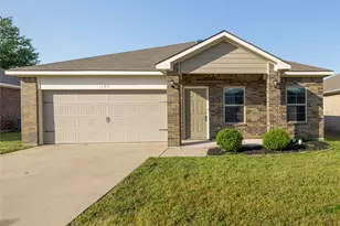 121 Mitchell Cir, Terrell, TX 75160 - Photo 1