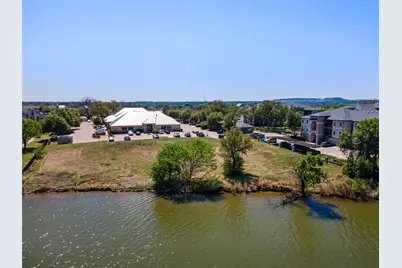 805 Hill Boulevard, Granbury, TX 76048 - Photo 19