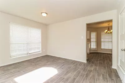 2321 Cromwell Drive, Arlington, TX 76018 - Photo 5