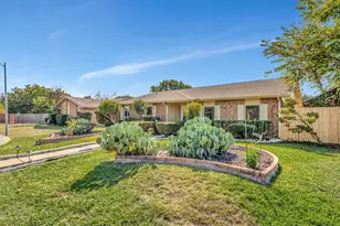 457 Woodway Dr, Coppell, TX 75019 - Photo 3