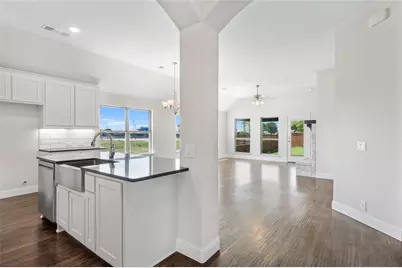 640 Brazos Drive, Van Alstyne, TX 75495 - Photo 9