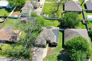 604 N Cherry St, Aubrey, TX 76227 - Photo 23