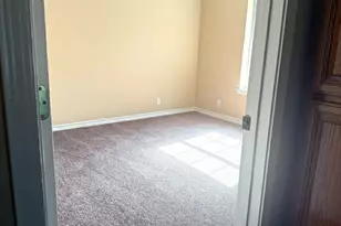 604 N Cherry St, Aubrey, TX 76227 - Photo 19