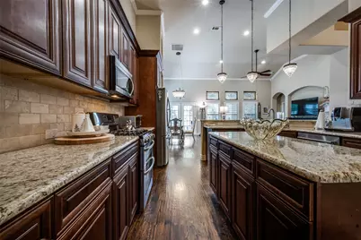 4211 Creek Bend Court, Corinth, TX 76208 - Photo 9