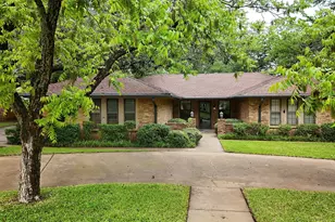 1305 Cliff Dr, Graham, TX 76450 - Photo 3