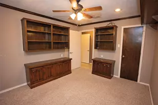 1305 Cliff Dr, Graham, TX 76450 - Photo 19