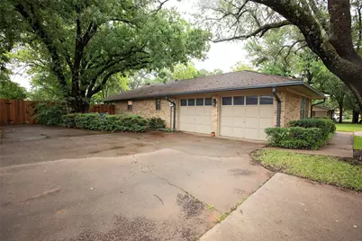 1305 Cliff Drive, Graham, TX 76450 - Photo 3