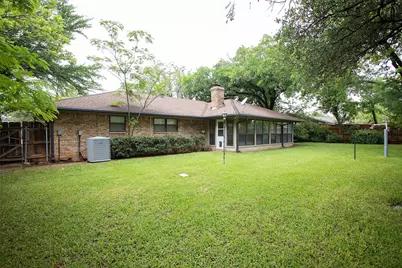 1305 Cliff Drive, Graham, TX 76450 - Photo 21