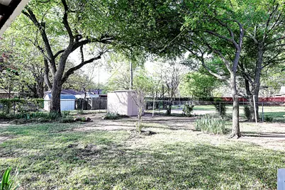 1209 Pebble Street, Bowie, TX 76230 - Photo 31