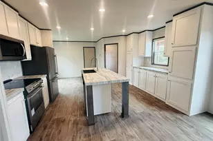 3425 Evergreen Dr, Granbury, TX 76048 - Photo 5