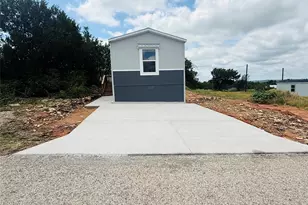 3425 Evergreen Dr, Granbury, TX 76048 - Photo 3