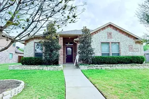 924 Blue Quail Run, Glenn Heights, TX 75154 - Photo 1