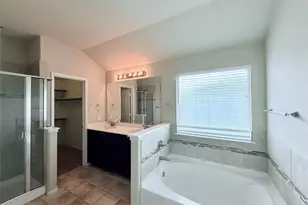 924 Blue Quail Run, Glenn Heights, TX 75154 - Photo 13