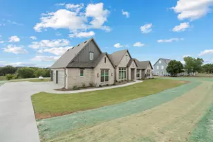 729 Kincannon, Rhome, TX 76078 - Photo 3