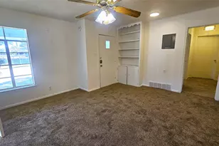 2621 N Locust St, Denton, TX 76209 - Photo 7