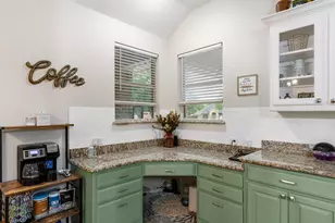 4404 Cluster Oak Ct, Granbury, TX 76049 - Photo 13