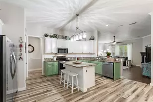 4404 Cluster Oak Ct, Granbury, TX 76049 - Photo 15