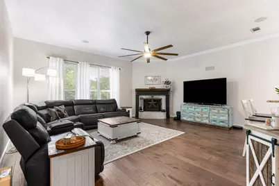 4404 Cluster Oak Court, Granbury, TX 76049 - Photo 9