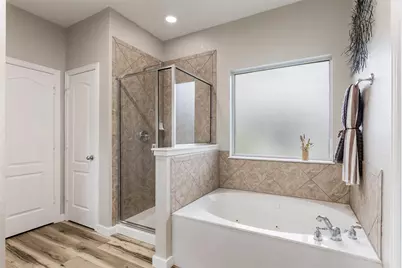 4404 Cluster Oak Court, Granbury, TX 76049 - Photo 23