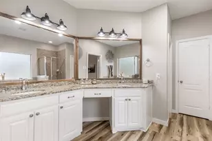 4404 Cluster Oak Ct, Granbury, TX 76049 - Photo 21