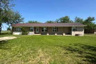 1081 Hoben Rd, Nocona, TX 76255 - Photo 1