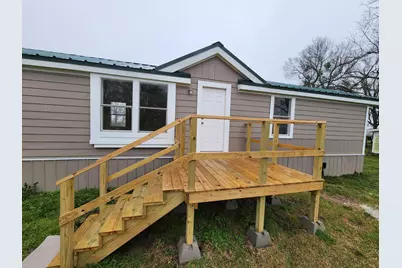 745 N Commerce Street, Marquez, TX 77865 - Photo 1