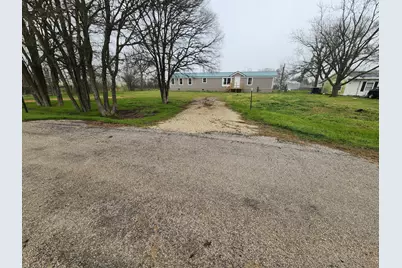 745 N Commerce Street, Marquez, TX 77865 - Photo 5