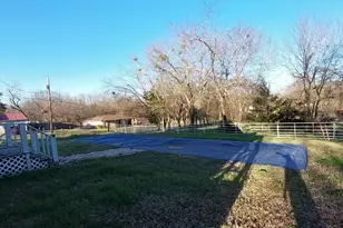 601 Holbrook St, Mount Vernon, TX 75457 - Photo 7