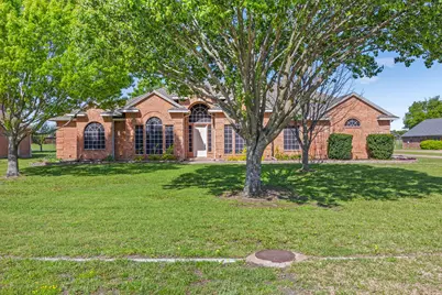 560 Glenn Lane, Red Oak, TX 75154 - Photo 1