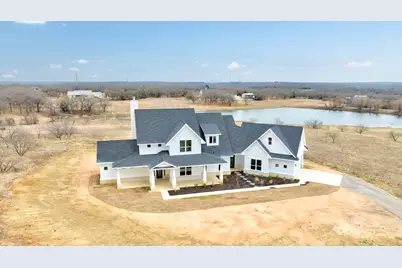 117 Mustang Springs Circle, Sunset, TX 76270 - Photo 1