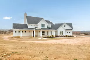 117 Mustang Springs Cir, Sunset, TX 76270 - Photo 5