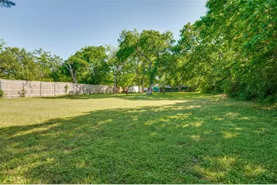 411 E Ross Street, Waxahachie, TX 75165 - Photo 21