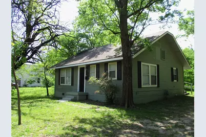 505 W 10th Street, Bonham, TX 75418 - Photo 1