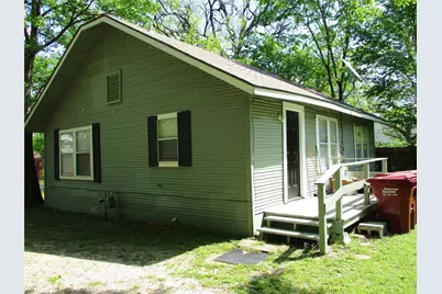 505 W 10th Street, Bonham, TX 75418 - Photo 13